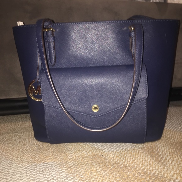 Michael Kors Handbags - Michael Kors Jet Set Navy Purse